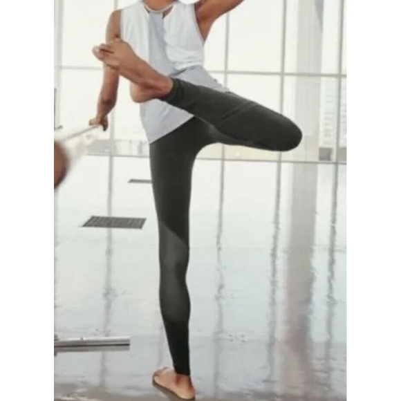 Athleta High Rise Plie Mesh Insert Tight Heather Grey black Size XXS Dance Barre - Picture 2 of 12